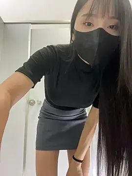 Asia-Lynn online show from August 3, 2026, 10:10 am