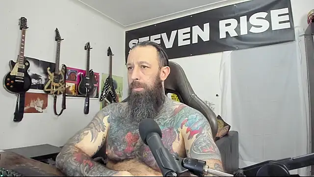 StevenRiseNYC online show from January 29, 2025, 1:49 pm