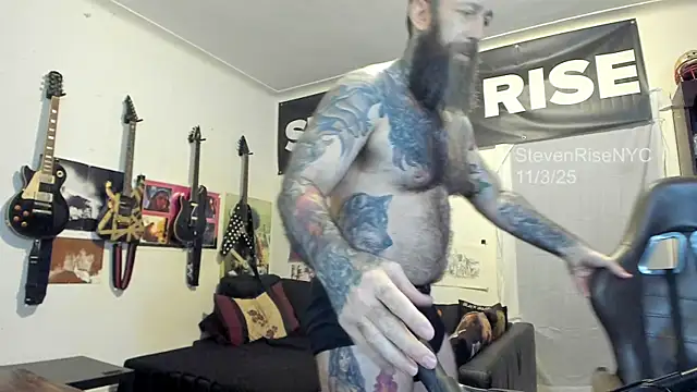 StevenRiseNYC online show from November 4, 2025, 1:27 am