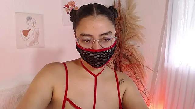  Kim  M online show from October 8, 2025, 12:58 pm