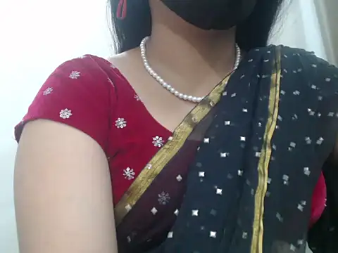 Lovely Siri 23 online show from April 14, 2026, 10:21 am