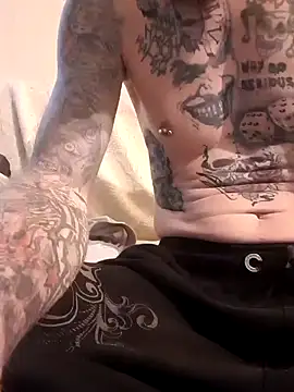 Snapshot of PIercingBoy38 chatting on February 4, 2025, 2:21 pm PIercingBoy38 online show from February 4, 2025, 2:21 pm