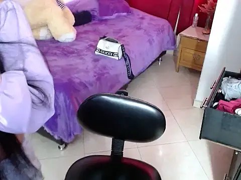 Tiffani Williams online show from March 18, 2026, 8:34 pm