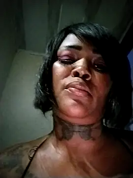 Alissamore3 online show from April 12, 2026, 11:32 pm