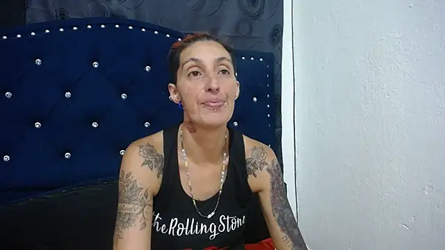 anyu1306 online show from December 7, 2024, 4:09 am