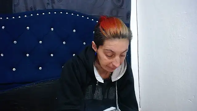 anyu1306 online show from December 17, 2024, 9:17 am