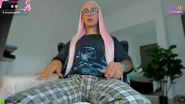 Snapshot of Miss_sagitario chatting on March 3, 2026, 12:11 pm Miss sagitario online show from March 3, 2026, 12:11 pm