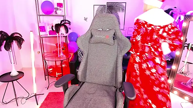 Snapshot of ReiYosimoto chatting on December 27, 2024, 2:54 pm ReiYosimoto online show from December 27, 2024, 2:54 pm