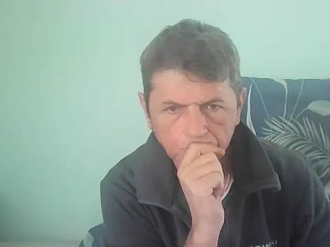 czarek888 online show from April 12, 2026, 1:38 pm