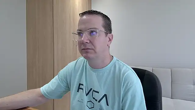 Snapshot of BrettJ81 chatting on February 9, 2025, 11:36 am BrettJ81 online show from February 9, 2025, 11:36 am