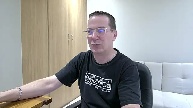 Snapshot of BrettJ81 chatting on March 6, 2025, 3:13 pm BrettJ81 online show from March 6, 2025, 3:13 pm