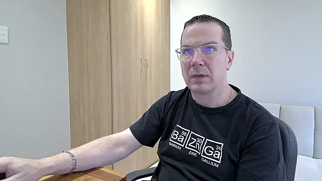 Snapshot of BrettJ81 chatting on October 24, 2025, 7:38 am BrettJ81 online show from October 24, 2025, 7:38 am