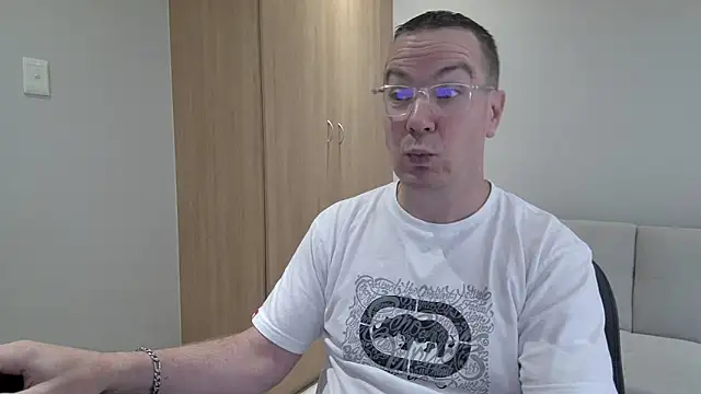 BrettJ81 online show from February 18, 2026, 2:46 pm