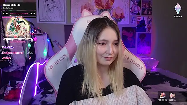 Snapshot of Evie_Ro chatting on December 22, 2024, 11:52 pm Evie Ro online show from December 22, 2024, 11:52 pm