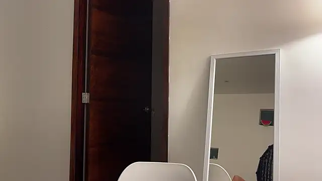 Snapshot of mommy_nadin chatting on December 13, 2024, 3:49 am mommy nadin online show from December 13, 2024, 3:49 am