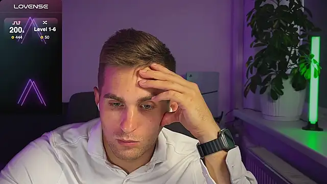 Sweeet  boy online show from September 18, 2025, 11:23 am