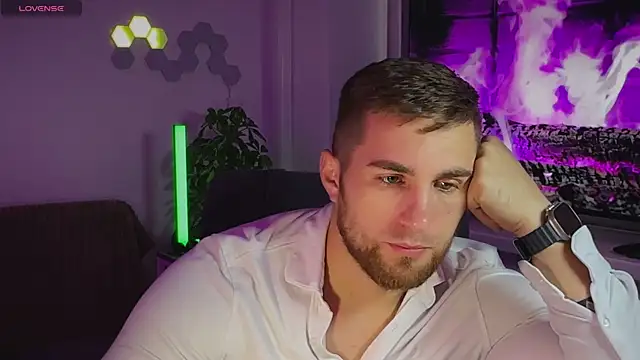 Sweeet  boy online show from October 29, 2025, 11:56 am