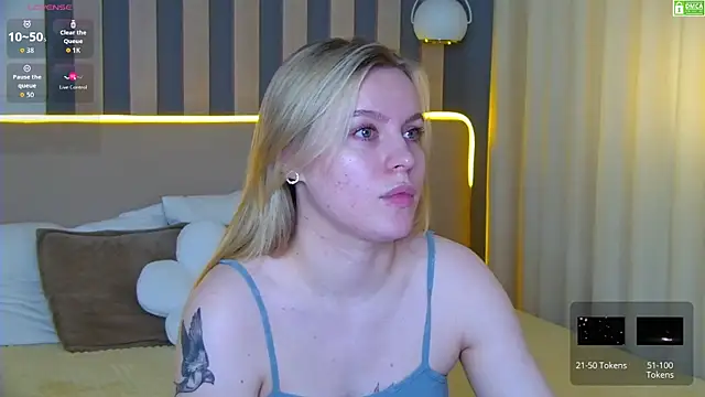 Snapshot of AmaliaBell chatting on June 21, 2026, 1:13 pm AmaliaBell online show from June 21, 2026, 1:13 pm
