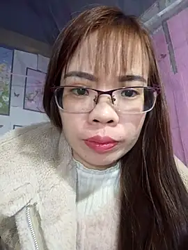   Mai-love19   online show from February 8, 2025, 1:22 pm