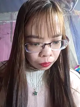   Mai-love19   online show from February 9, 2025, 8:22 am