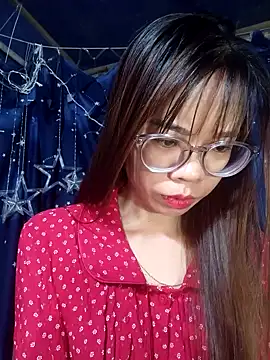   Mai-love19   online show from November 12, 2025, 10:41 pm