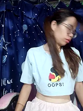   Mai-love19   online show from June 13, 2026, 11:02 pm