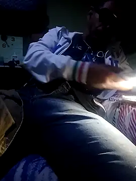 Snapshot of Elcogetuquieres chatting on November 4, 2025, 8:24 am Elcogetuquieres online show from November 4, 2025, 8:24 am