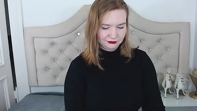 Snapshot of LaraDream chatting on January 22, 2025, 12:06 am LaraDream online show from January 22, 2025, 12:06 am