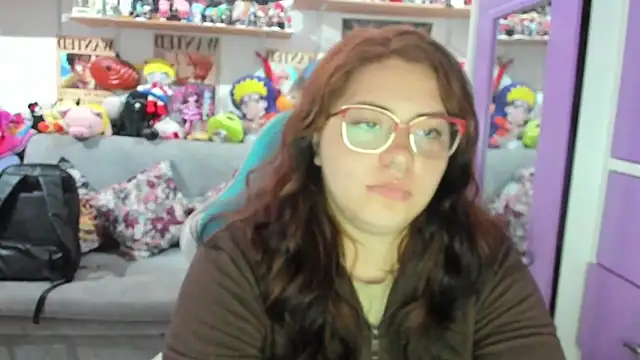 Snapshot of soficammy chatting on October 17, 2025, 9:28 pm soficammy online show from October 17, 2025, 9:28 pm