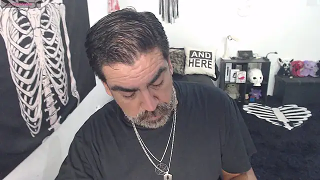Snapshot of soyelcarlitos_ chatting on June 1, 2026, 5:36 pm soyelcarlitos online show from June 1, 2026, 5:36 pm
