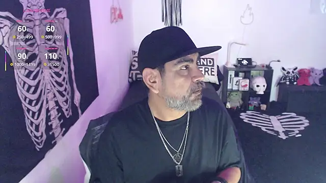 Snapshot of soyelcarlitos_ chatting on June 9, 2026, 5:24 pm soyelcarlitos online show from June 9, 2026, 5:24 pm