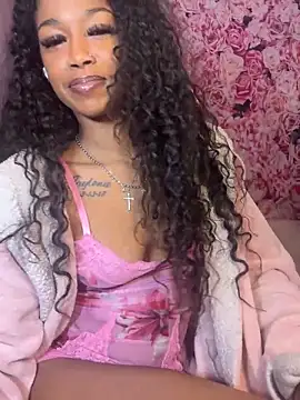 mismialove online show from February 17, 2026, 11:18 am