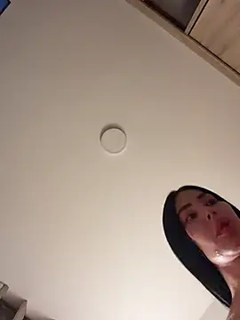 nelumbonucifera online show from March 27, 2026, 5:35 am