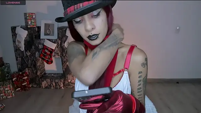 Snapshot of luci_fer_devil chatting on December 25, 2024, 7:03 am luci fer devil online show from December 25, 2024, 7:03 am