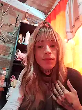 333kristal777 online show from January 16, 2025, 3:35 pm