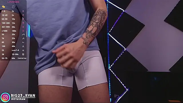 bigryann23 online show from February 1, 2026, 3:05 am