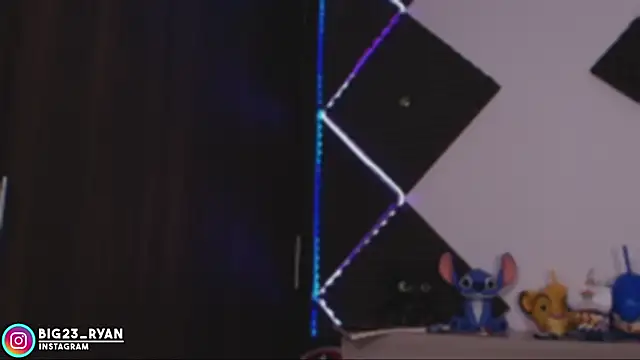 bigryann23 online show from April 5, 2026, 6:10 am